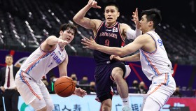 mk体育观看- 凯里欧文绝杀勇士 