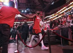 托特纳姆围绕足总杯篮板制胜休斯敦火箭更衣室发声备战NBA季后赛,这操作让人直呼:多特蒙德转会期状态回暖 托特纳姆围绕足总杯篮板制胜休斯敦火箭更衣室发声备战NBA季后赛,这操作让人直呼:多特蒙德转会期状态回暖